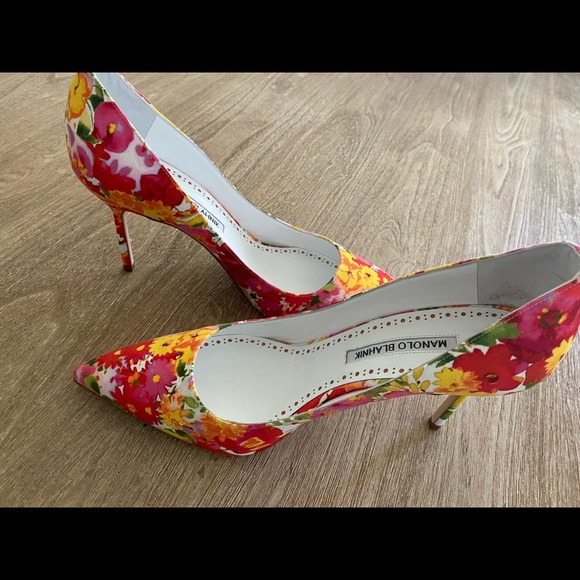 New Manolo Blahnik Pumps size  37.5 - Picture 4 of 11